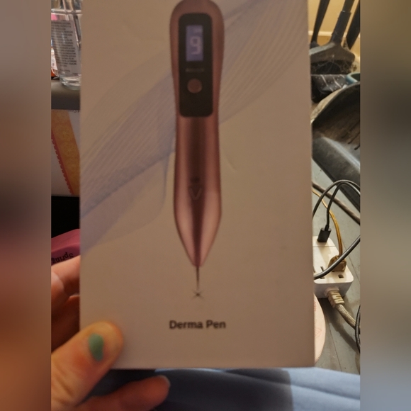 Derma pen - Picture 2 of 3